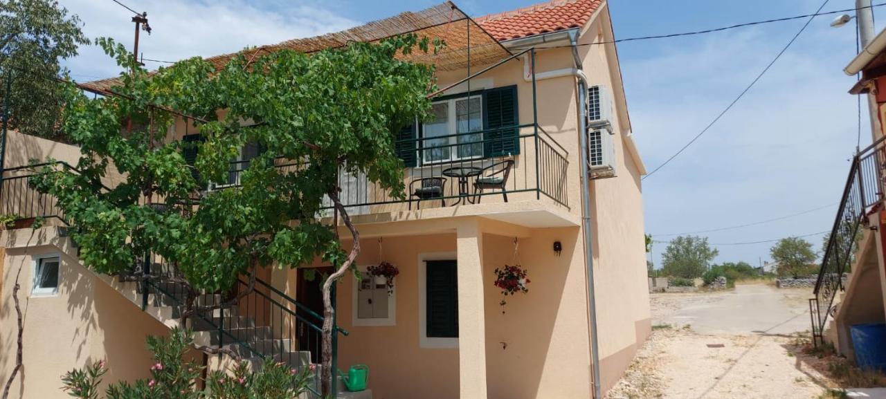 Apartments Lucky Lozovac Exterior foto